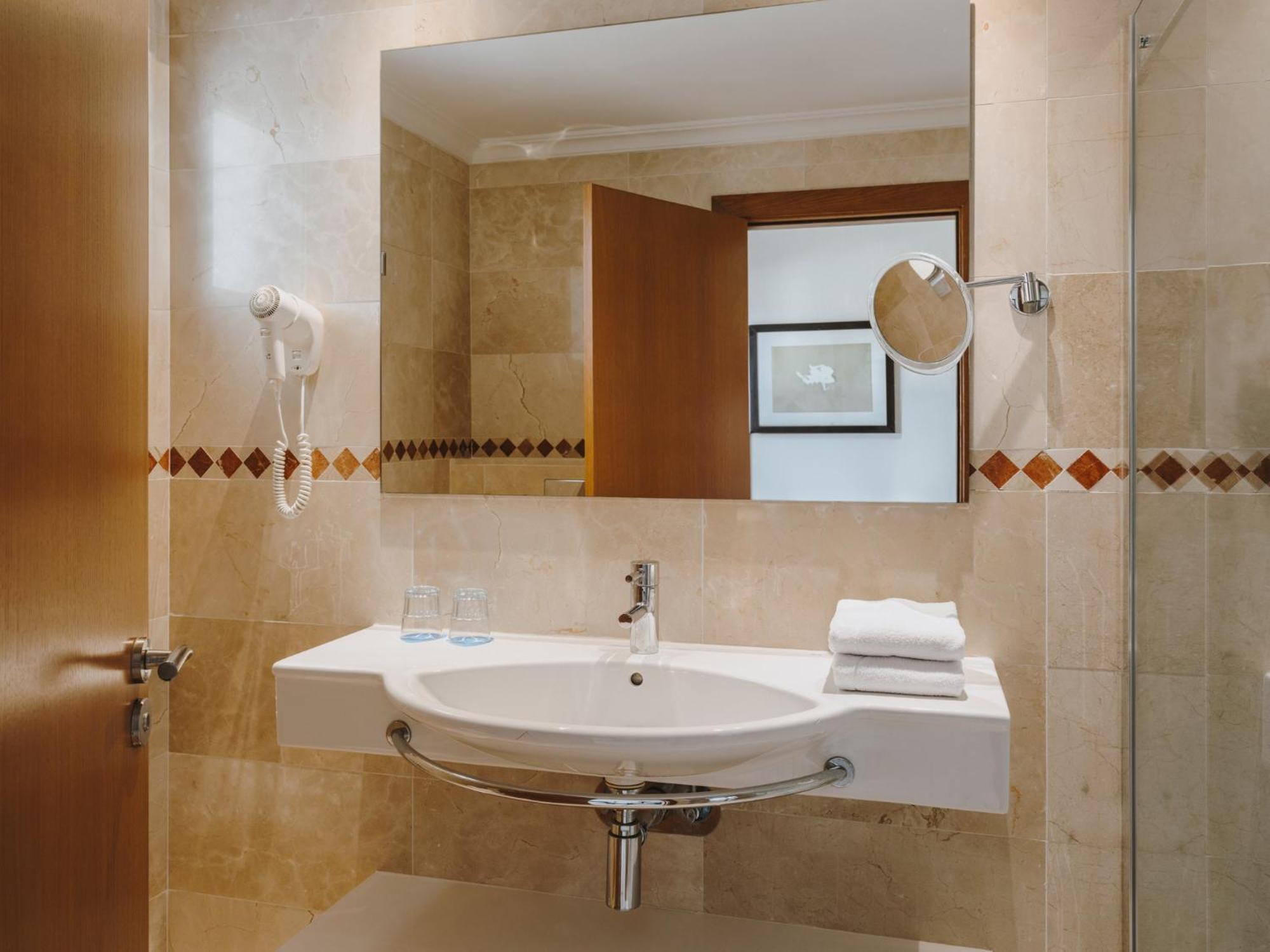Hotel Grupotel Aguait Resort&spa 4*